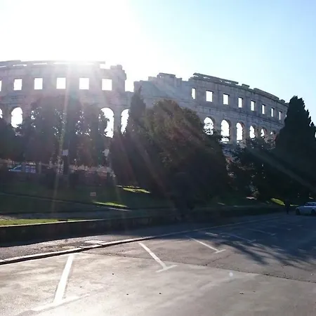 Teslina * Pula